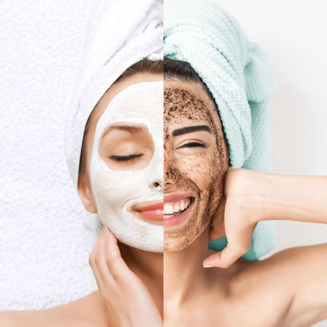 dos mujeres una con una mascarilla de arcilla verde para la cara y la otra con exfoliante 